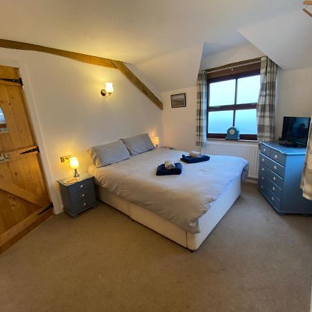 Villa Beautiful Secluded Farmhouse With Hot Tub à Barmouth Extérieur photo