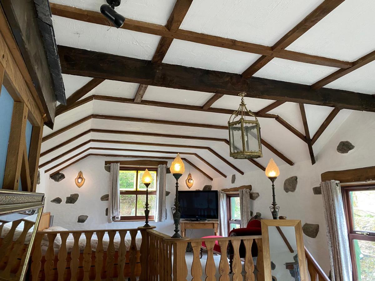 Villa Beautiful Secluded Farmhouse With Hot Tub à Barmouth Extérieur photo