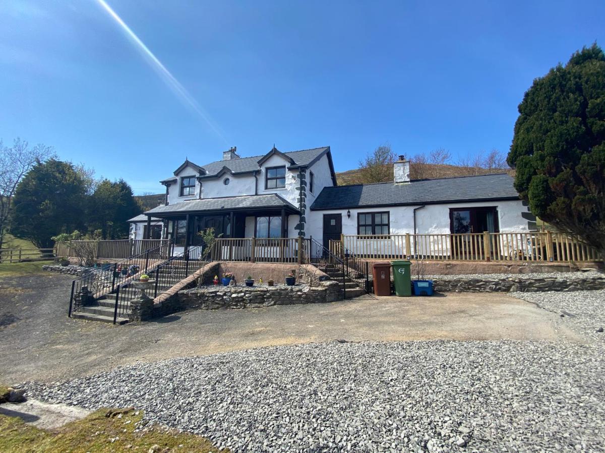 Villa Beautiful Secluded Farmhouse With Hot Tub à Barmouth Extérieur photo