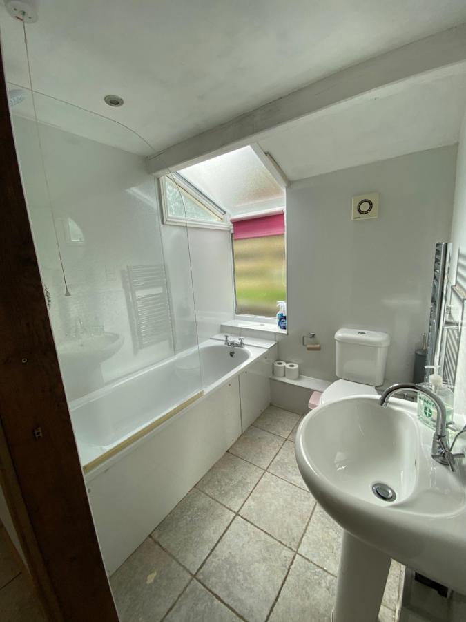 Villa Beautiful Secluded Farmhouse With Hot Tub à Barmouth Extérieur photo