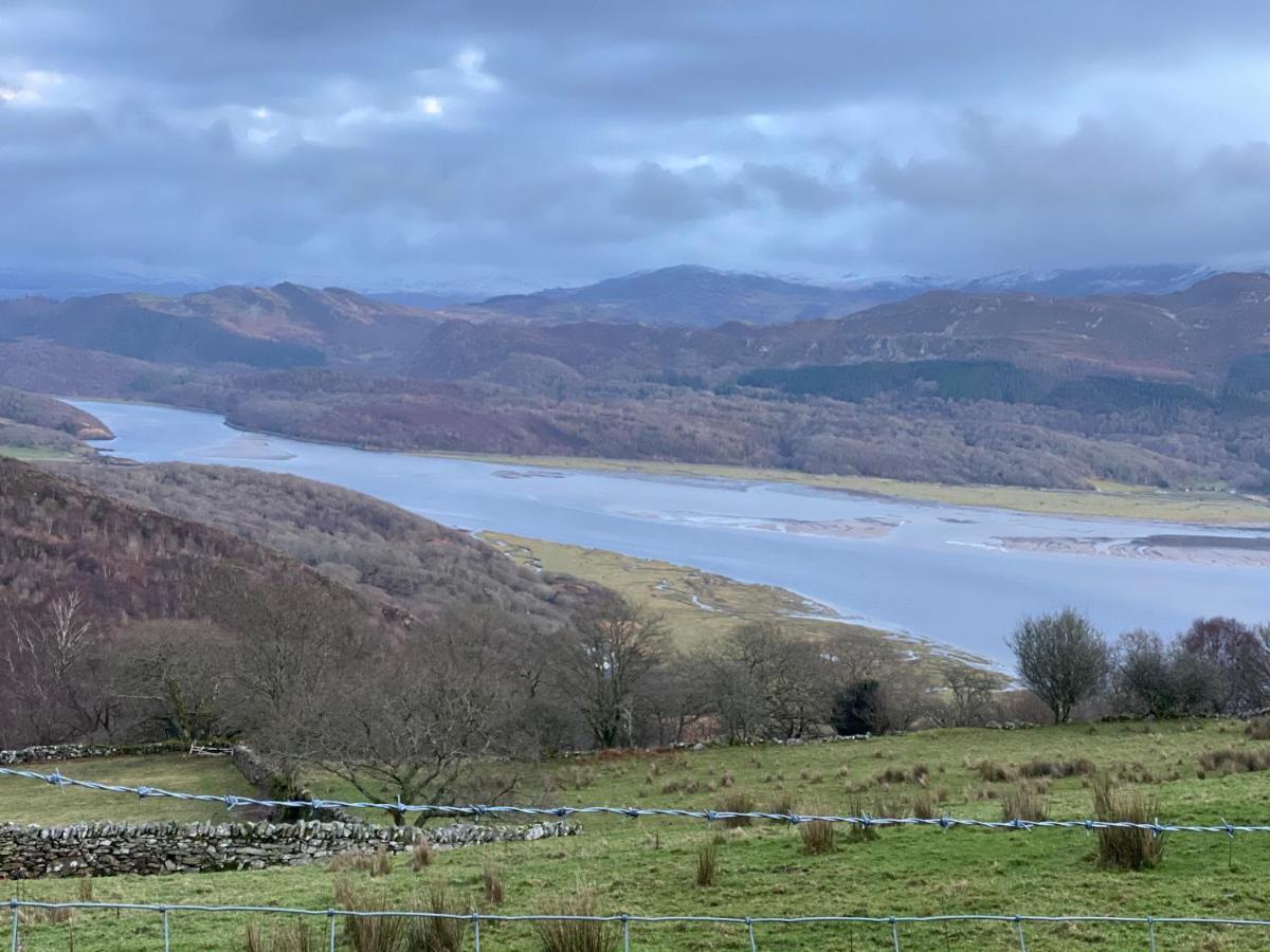 Villa Beautiful Secluded Farmhouse With Hot Tub à Barmouth Extérieur photo