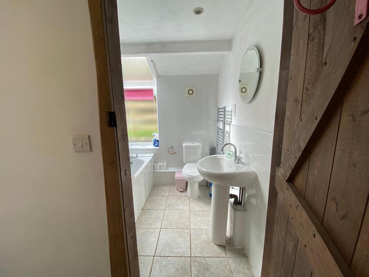 Villa Beautiful Secluded Farmhouse With Hot Tub à Barmouth Extérieur photo