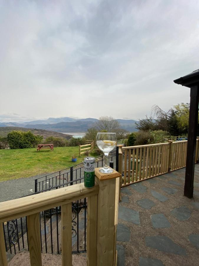 Villa Beautiful Secluded Farmhouse With Hot Tub à Barmouth Extérieur photo