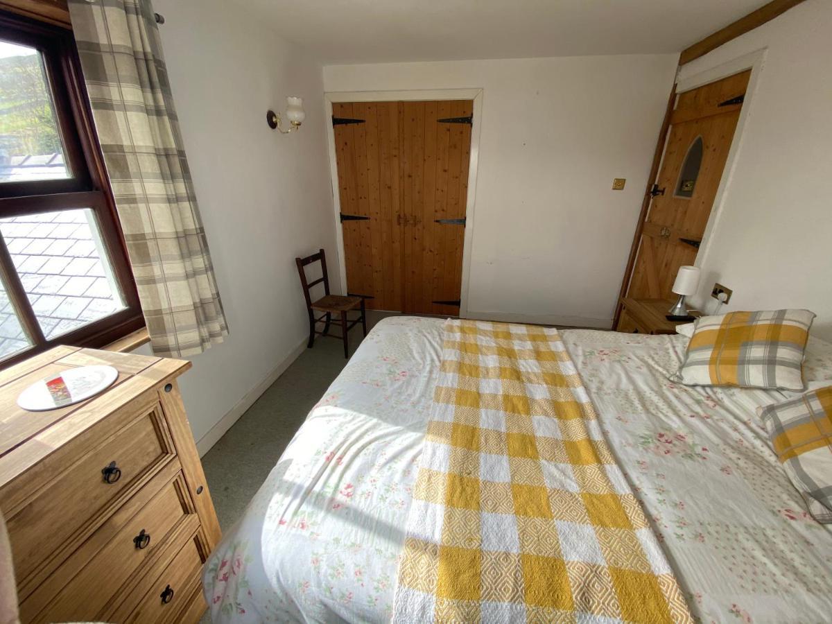 Villa Beautiful Secluded Farmhouse With Hot Tub à Barmouth Extérieur photo