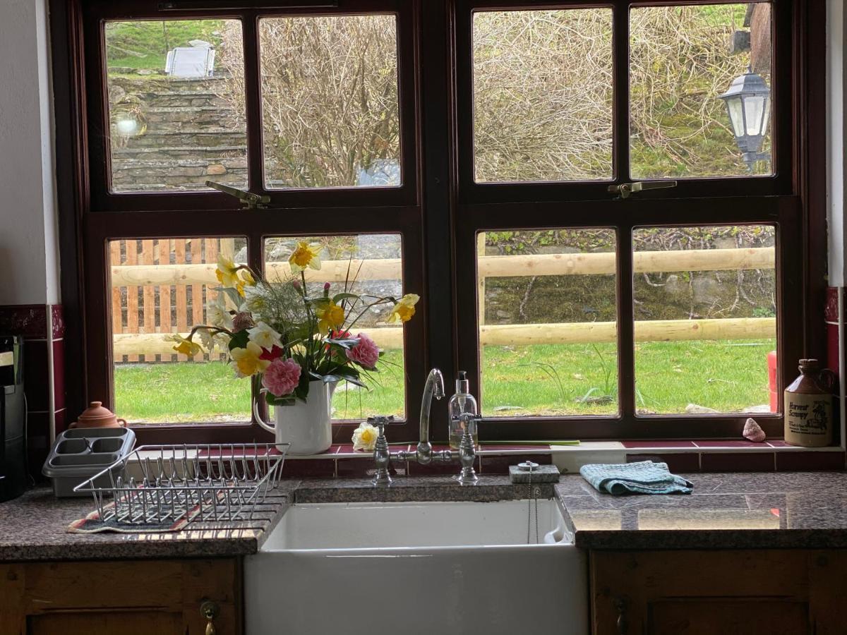 Villa Beautiful Secluded Farmhouse With Hot Tub à Barmouth Extérieur photo